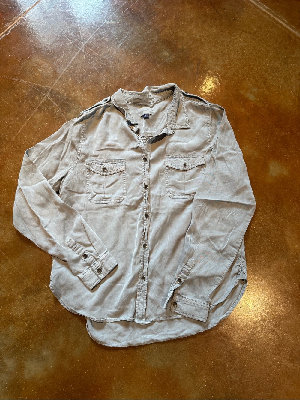 Light Gray/green Women’s Button-Up Utility Shirt Jacket universal thread medium